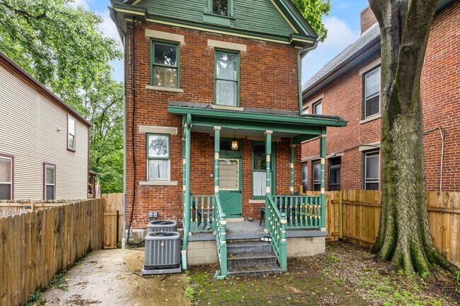 Building Photo - 67 E 1st Ave