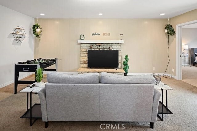 Building Photo - 408 E Jacaranda Ave