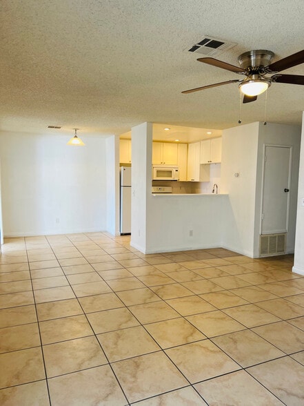 Building Photo - 32655 Aurora Vista Rd