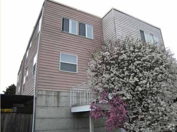 Building Photo - Midvale Apartments