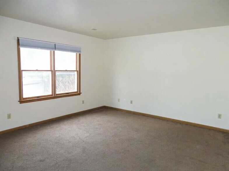 Building Photo - 219 N Market St