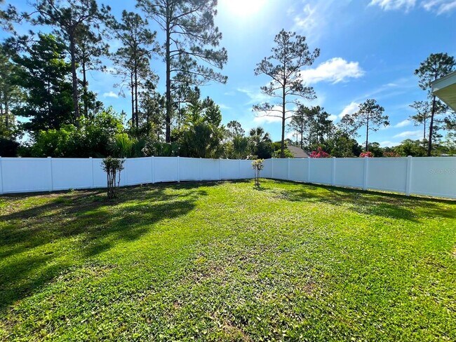 Building Photo - 37 Pine Croft Ln