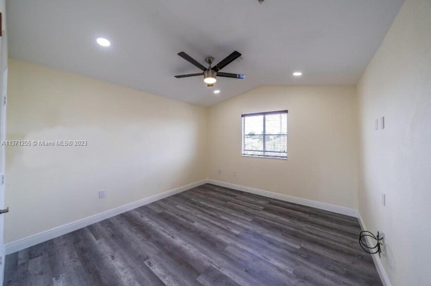 Building Photo - 8882 W Flagler St