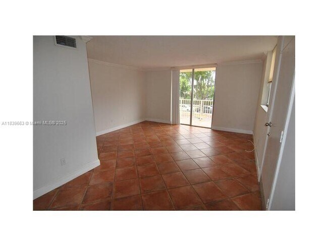 Building Photo - 1801 S Treasure Dr