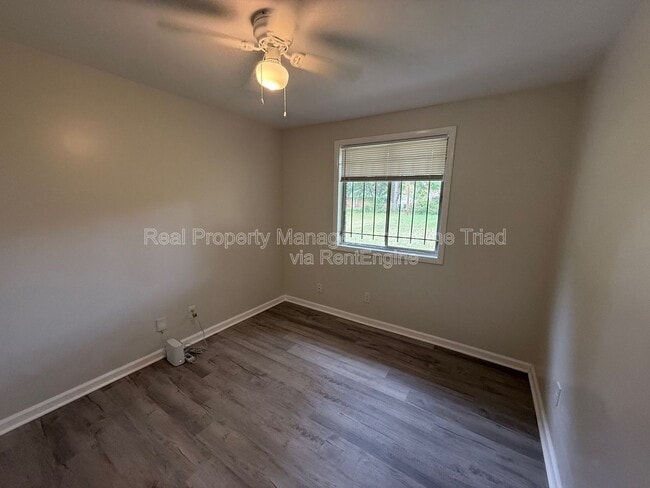 Building Photo - 1415 Comstock Ln