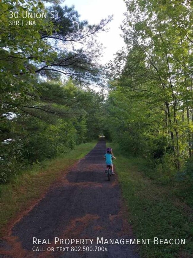 Building Photo - 30 Union St