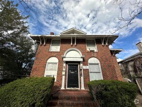 Building Photo - 1601 Francis St