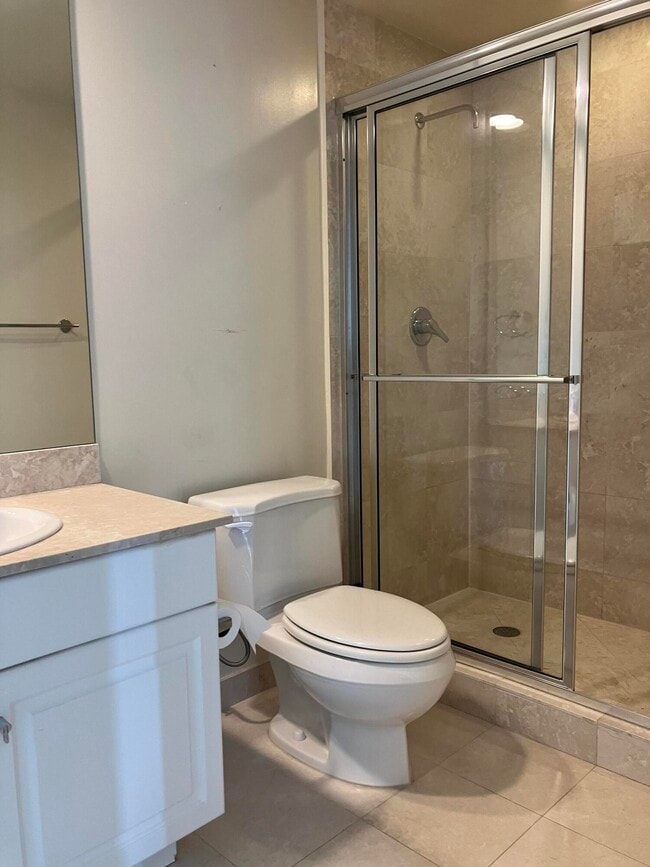 Building Photo - 3370 Hidden Bay Dr