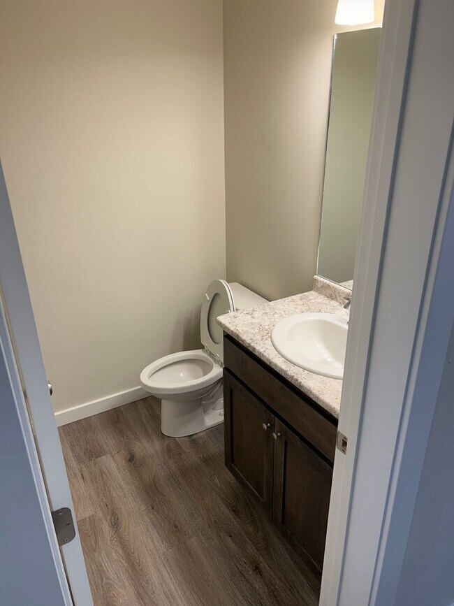 Building Photo - 701 13th St