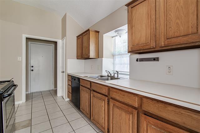 Building Photo - 6307 Blaney Dr