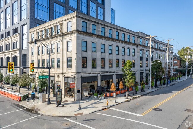 Building Photo - The Diplomat