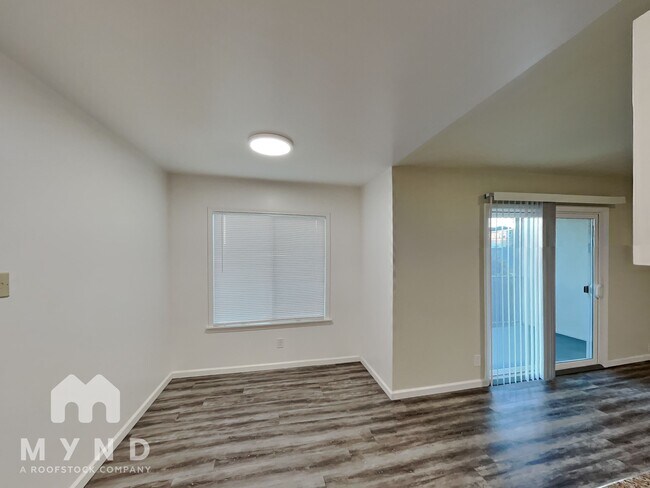 Building Photo - 240 Athol Ave