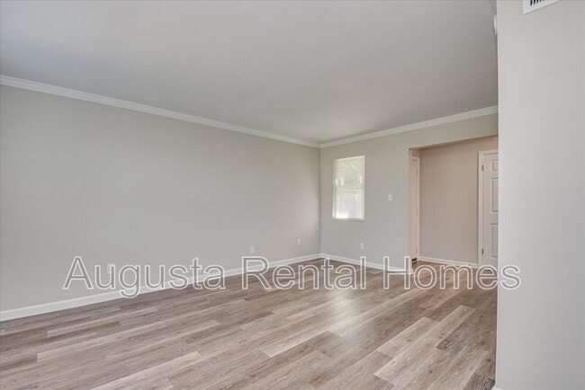 Building Photo - 1406 Johns Rd