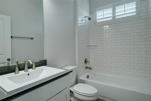 Building Photo - 901 Little Gull Dr