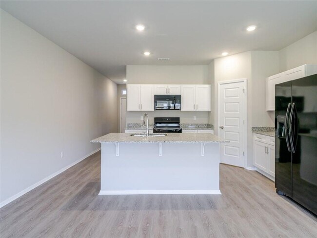 Building Photo - 6507 NW Gregory St