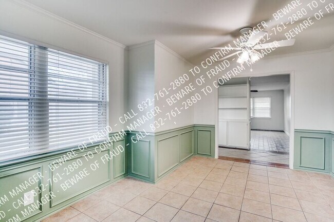 Building Photo - 518 Malden Dr