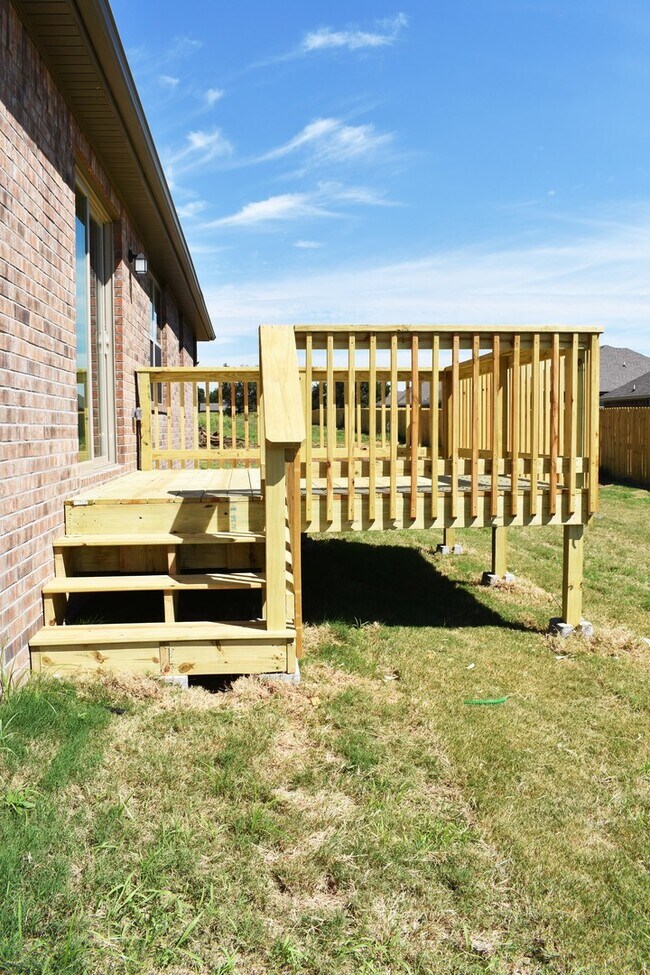 Building Photo - 4 Bedroom Home in Prairie Grove!!!