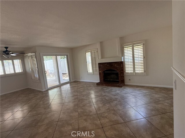 Building Photo - 19530 Chinotto Ln