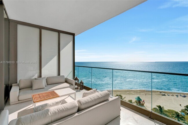 Building Photo - 18975 Collins Ave