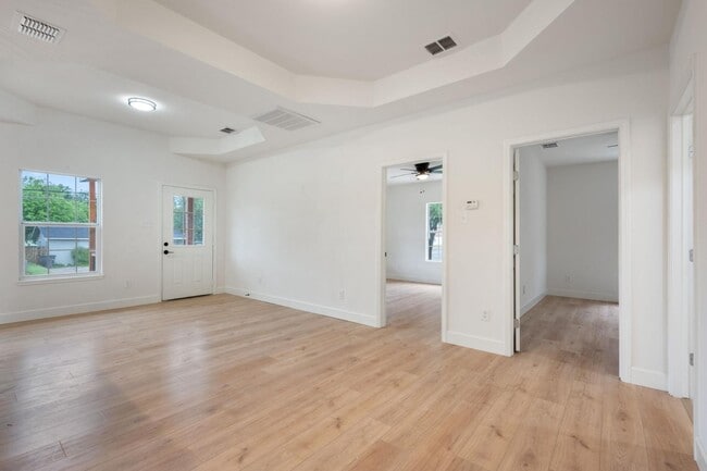 Building Photo - 2035 Martin Luther King Dr