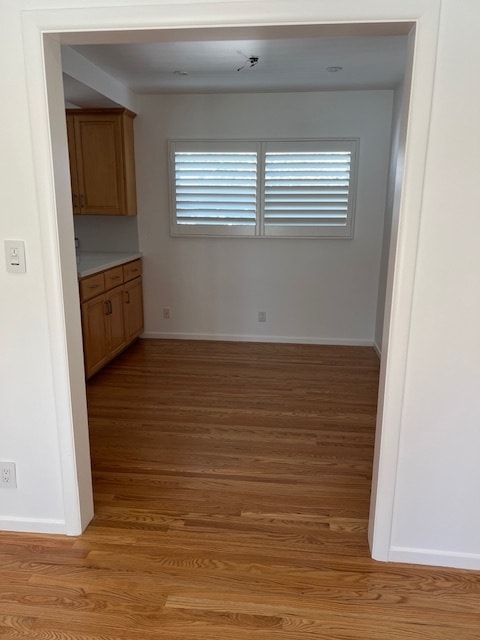 Building Photo - 9647 Vanalden Ave