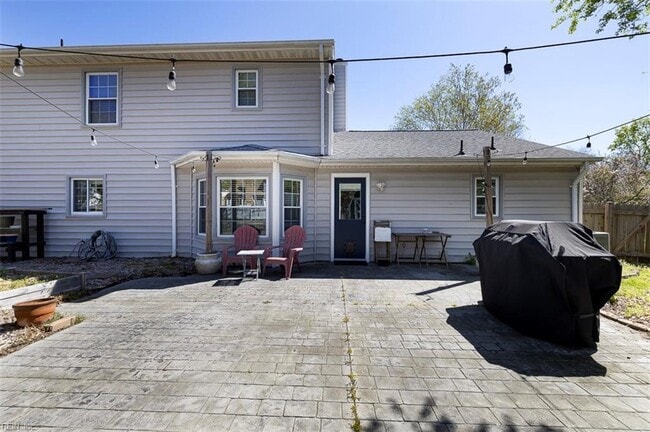 Building Photo - 2309 Rockingchair Ln