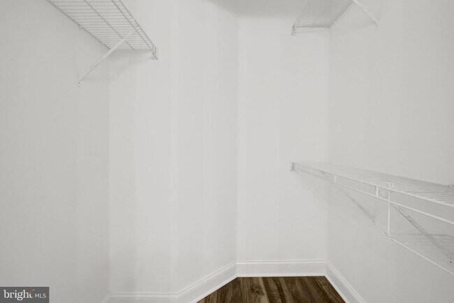 Building Photo - 3307 Wyndham Cir