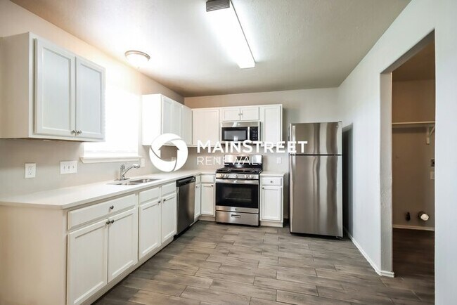 Building Photo - 3 Bedroom Pet-Friendly Home in Humble, TX with Main Street Renewal