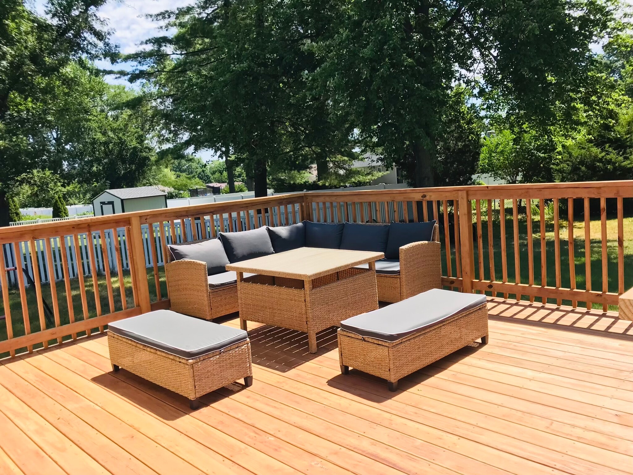 Building Photo - 30 Green Hill Ln