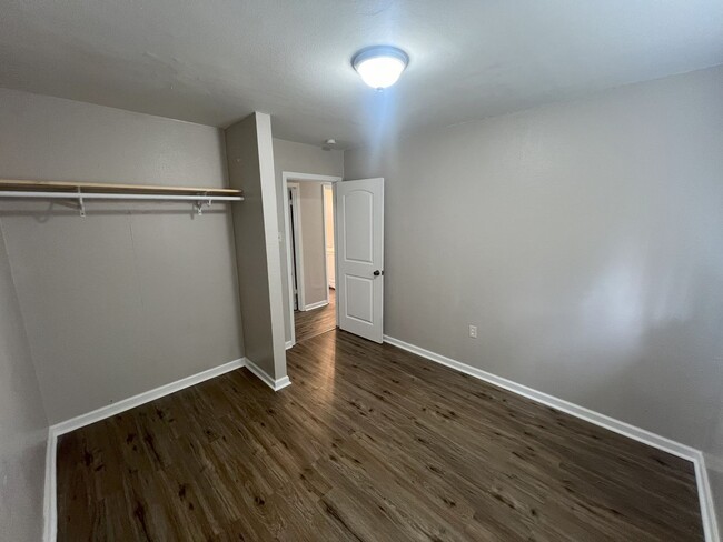 Building Photo - Move In Special!!!! 3 Bedroom 1 Bath home ...