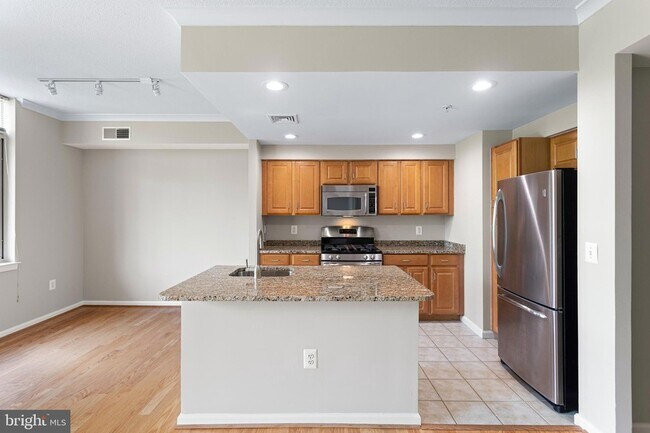 Building Photo - 4480 Market Commons Dr
