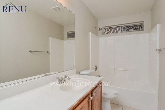 Building Photo - Fall Special: 1/2 off your first month! Av...