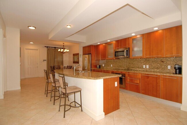 Building Photo - 4445 El Mar Dr