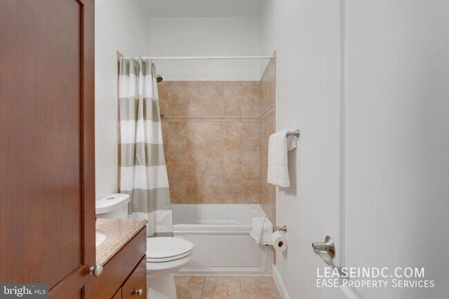 Building Photo - 21 Q St NW