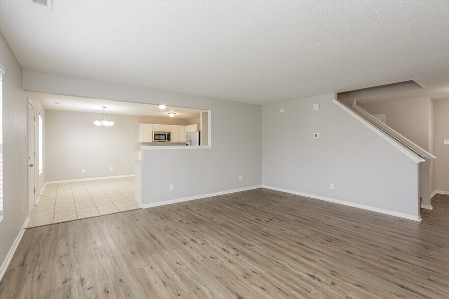 Building Photo - 7905 States Bend Dr