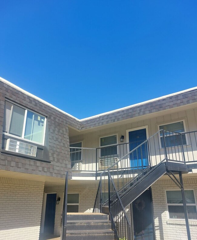 Interior Photo - TO CORNERSTONE APARTMENTS