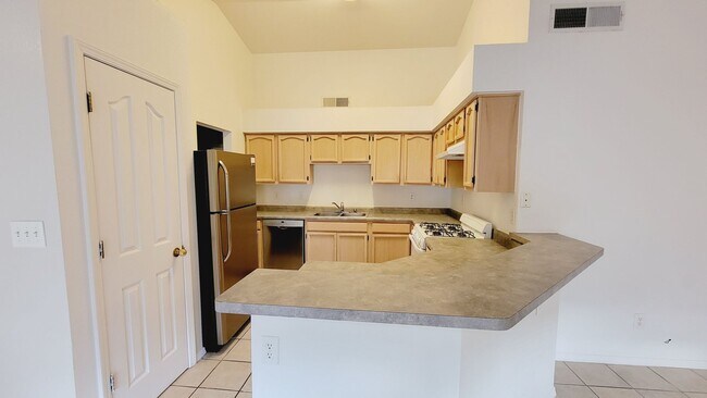 Building Photo - Recently painted 4 bedroom, 3 bath home in...