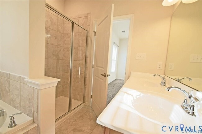 Building Photo - 16621 Thornapple Run