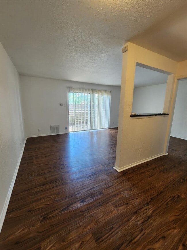 Building Photo - 4908 West Gate Blvd
