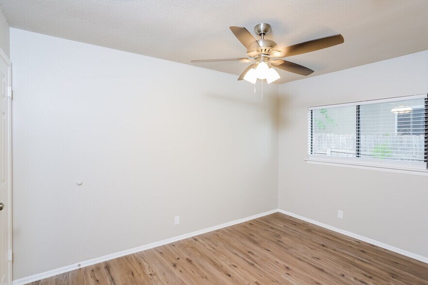 Building Photo - 9330 Arden Bend