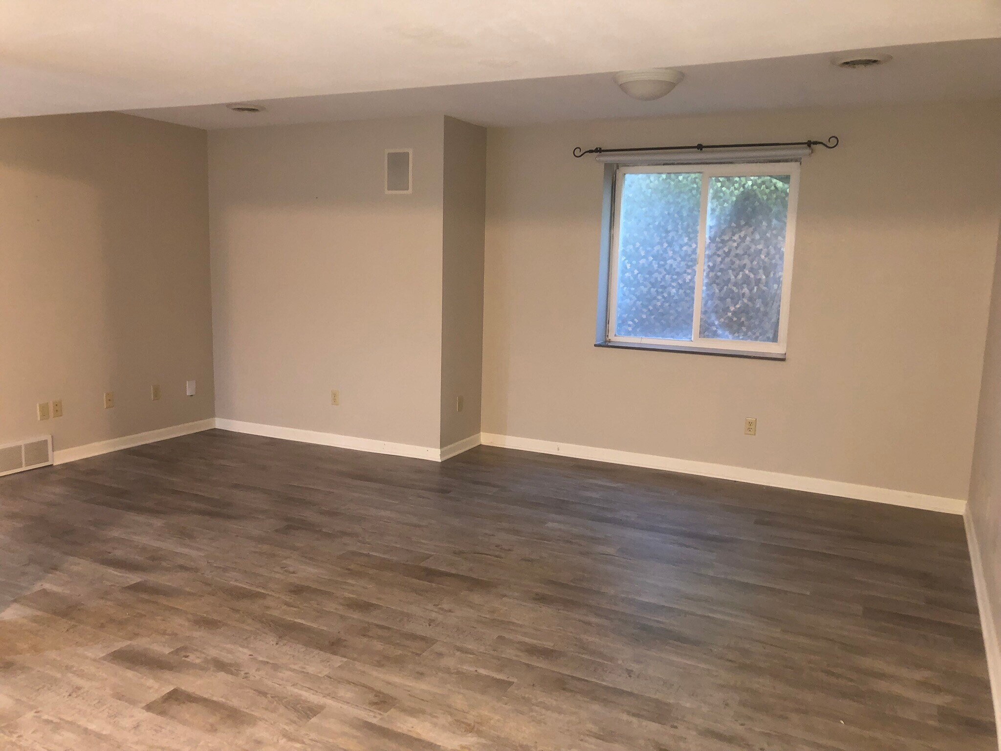 Large basement area. - 6223 Cross Bend Ct