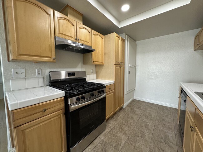 Building Photo - 12635 Franklin Ct