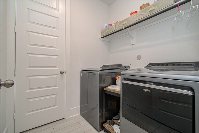 Building Photo - 4211 Limestone Terr