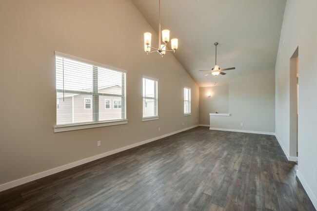 Building Photo - GORGEOUS 2 BEDROOM FOUR PLEX LOCATED IN MIDLOTHIAN ISD!