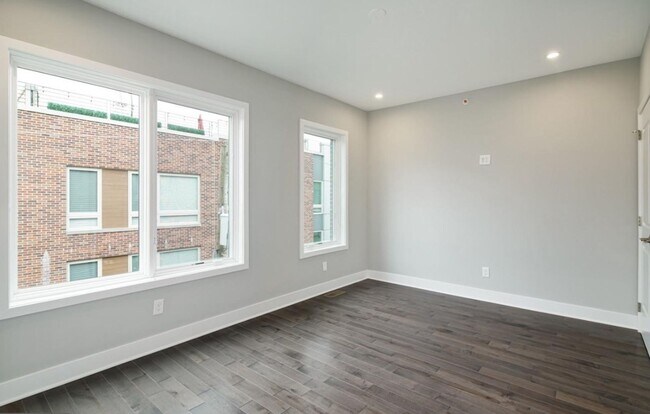 Building Photo - 1324 S Woodstock St