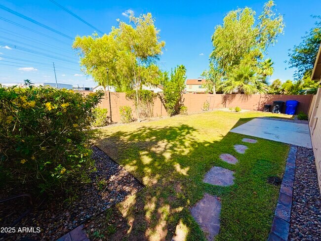 Building Photo - 3463 N Verano Ct