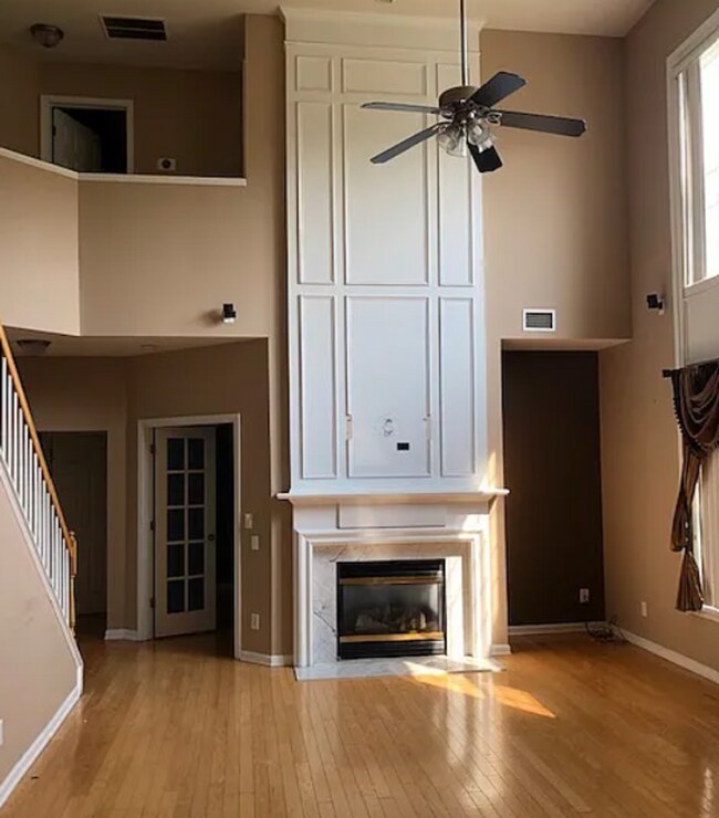 Building Photo - Coming Soon! 4 BR/2.5BA | 2,600+sqft Single Family Home | Grand Living Area w/ Fireplace
