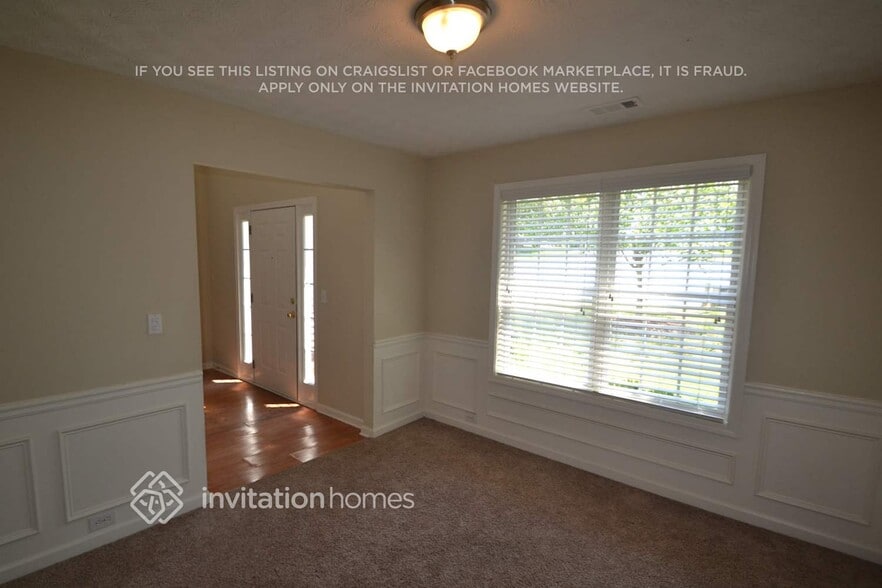 Building Photo - 2546 Rainshower Dr