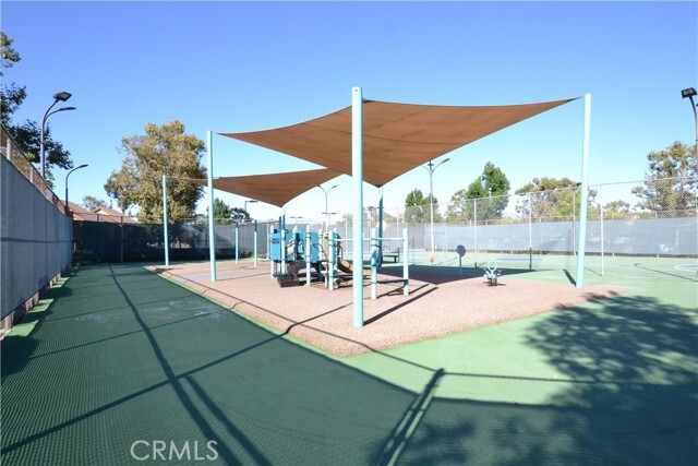 Building Photo - 5 Lemon Grove