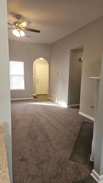 Building Photo - 8382 Regal Bend Dr